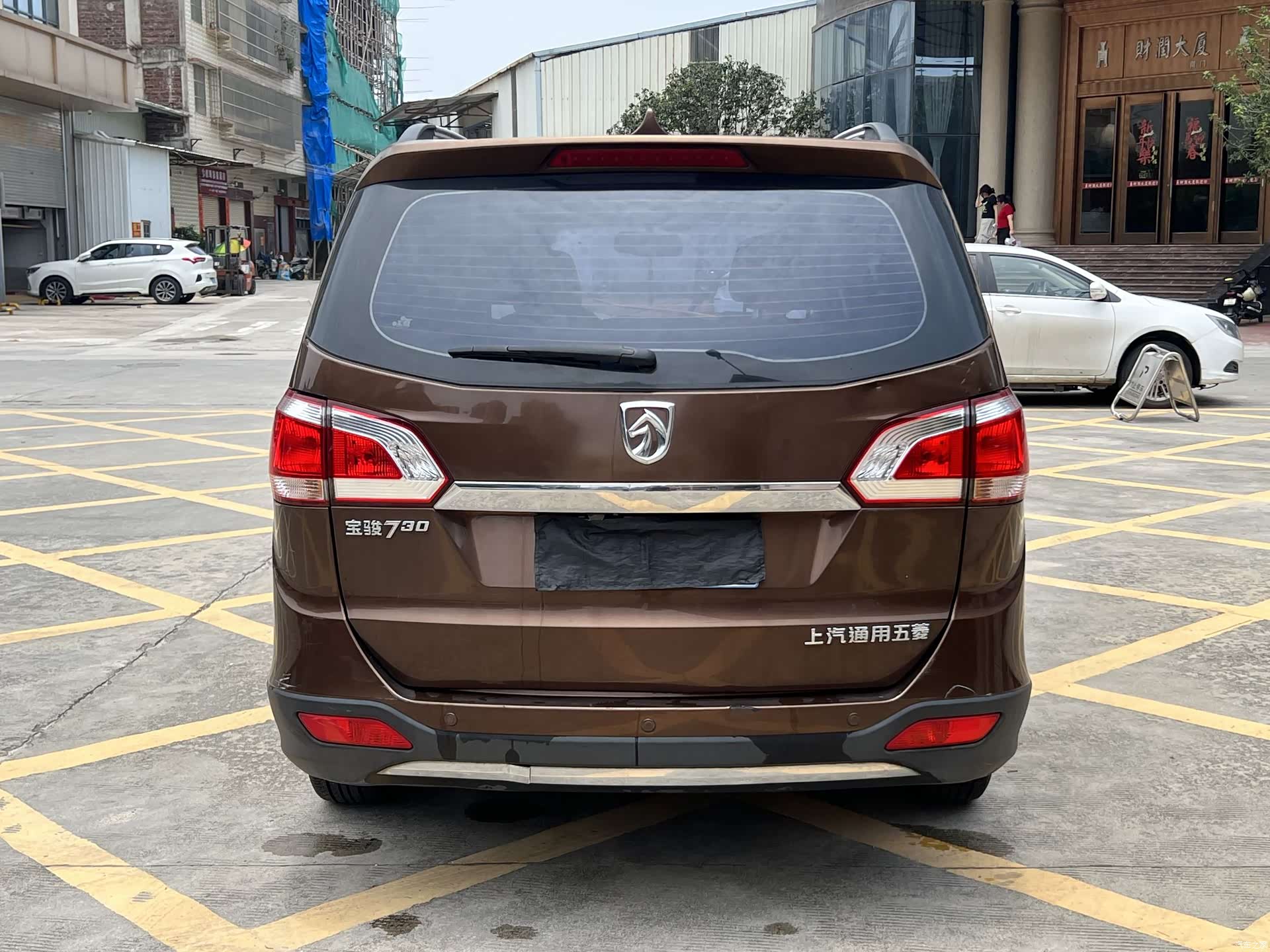 Wuling 730, 2015 7