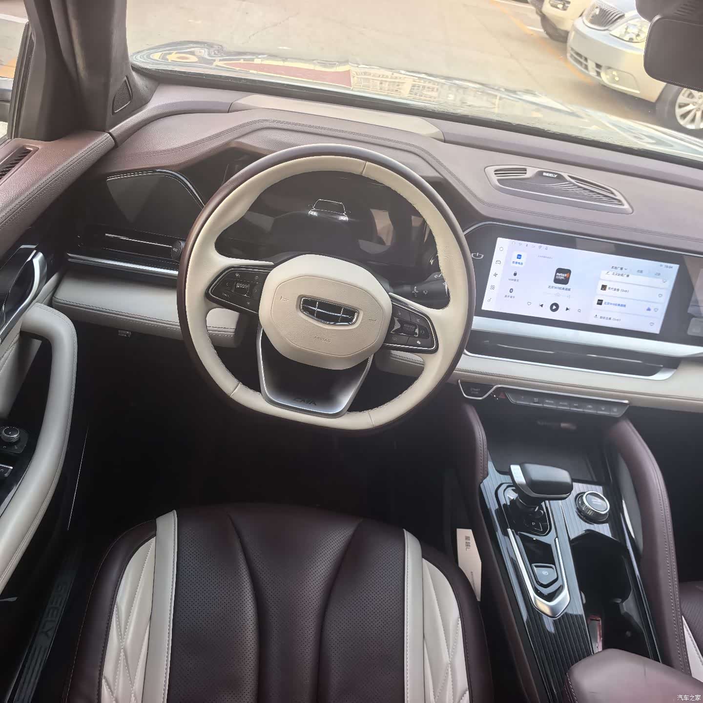 Geely Xingyue L, 2022 8