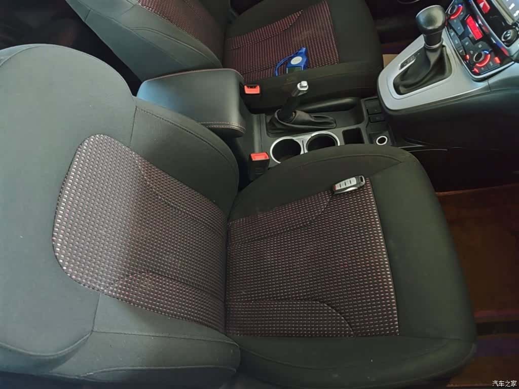 Haval M6, 2018 25
