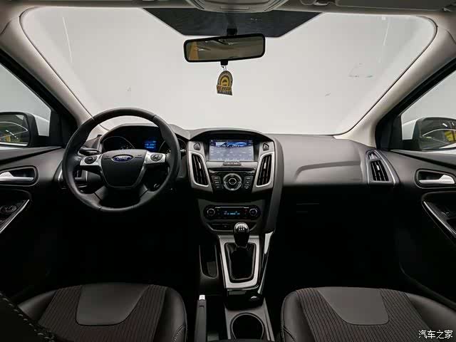 Ford Focus, 2014 19