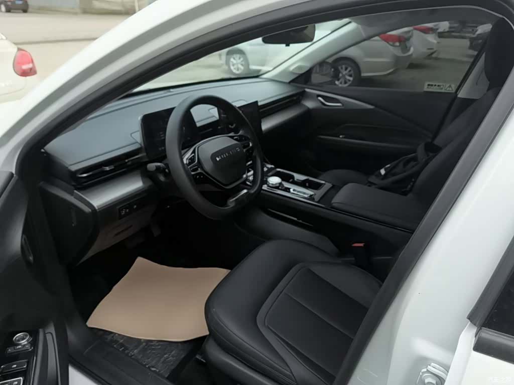 Wuling Starlight, 2024 15