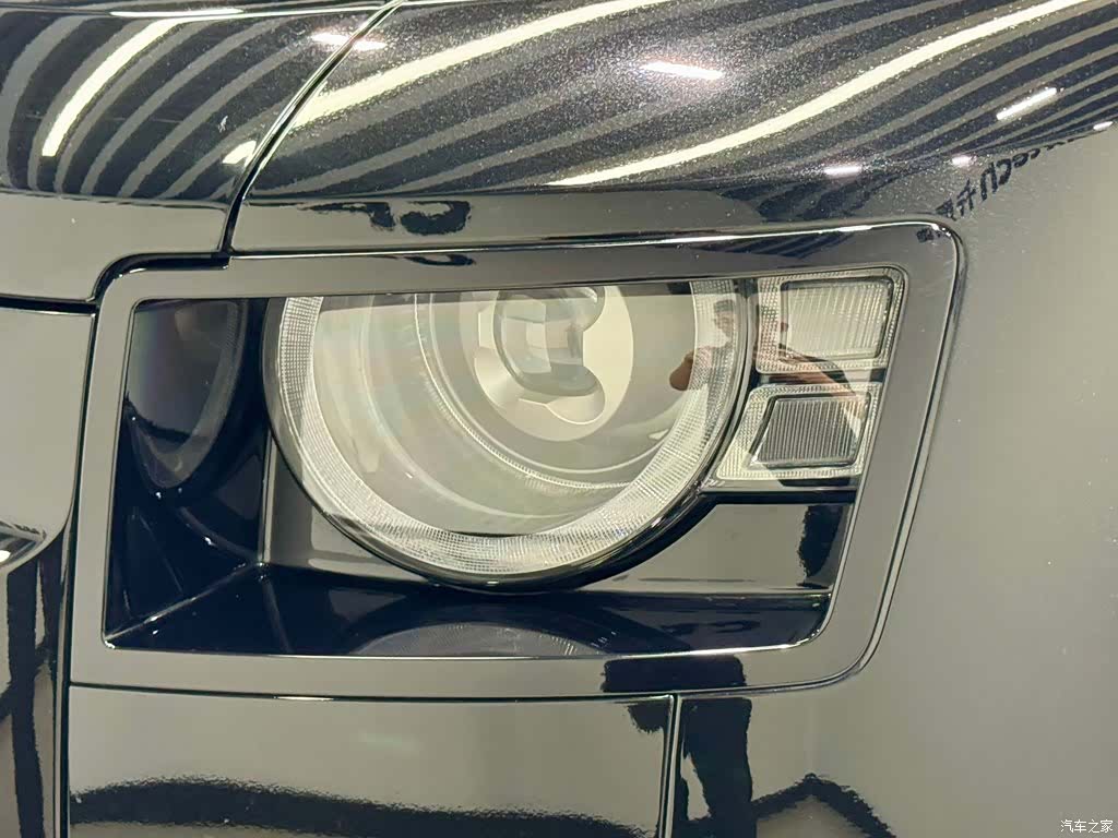 Land Rover Defender, 2023 8