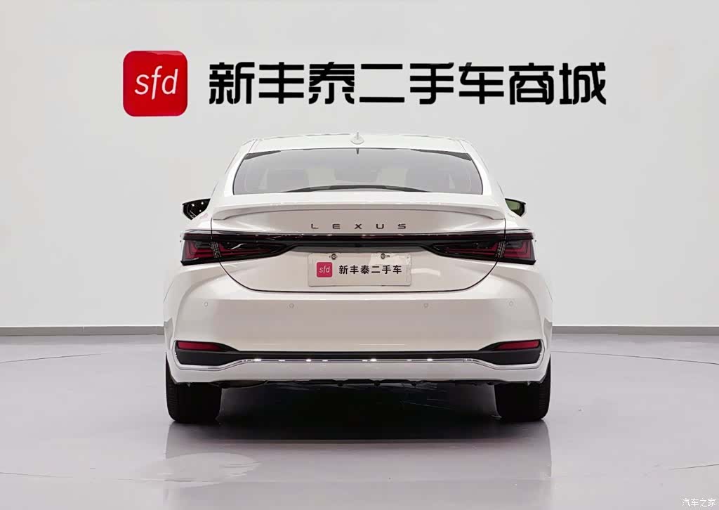 Lexus ES, 2025 7