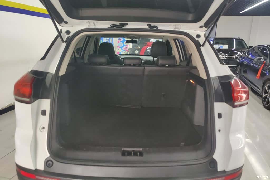 Geely Boyue, 2021 4