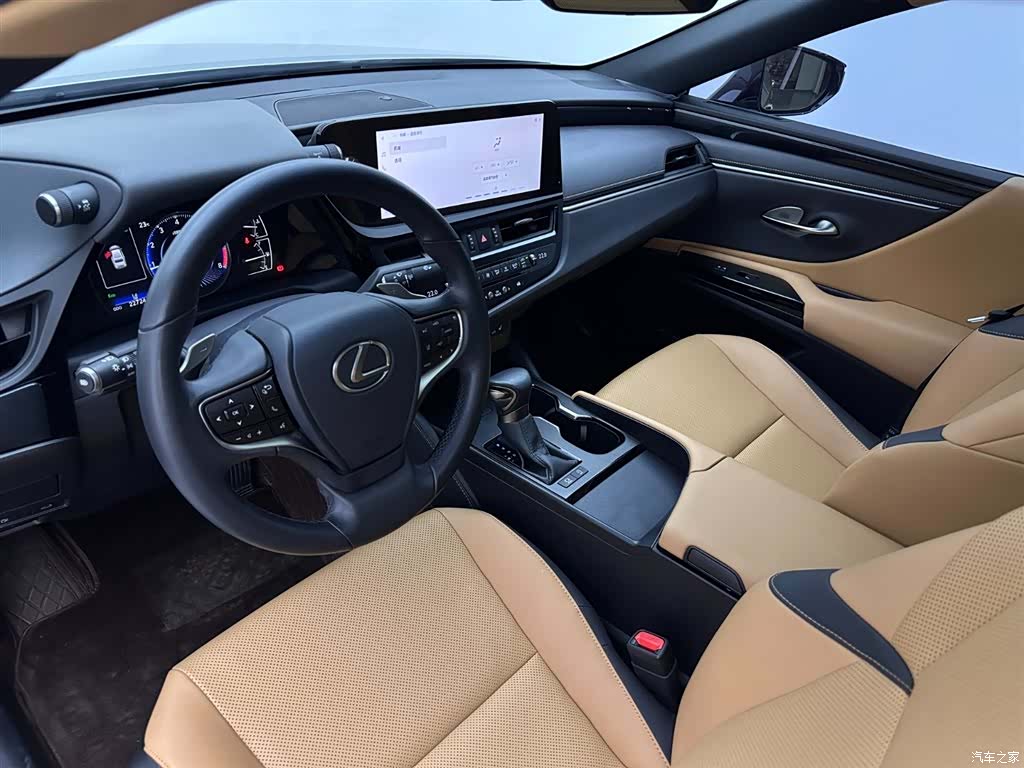 Lexus ES, 2023 15