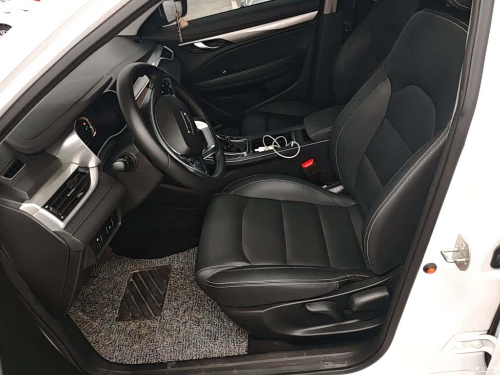 Geely Emgrand, 2020 15