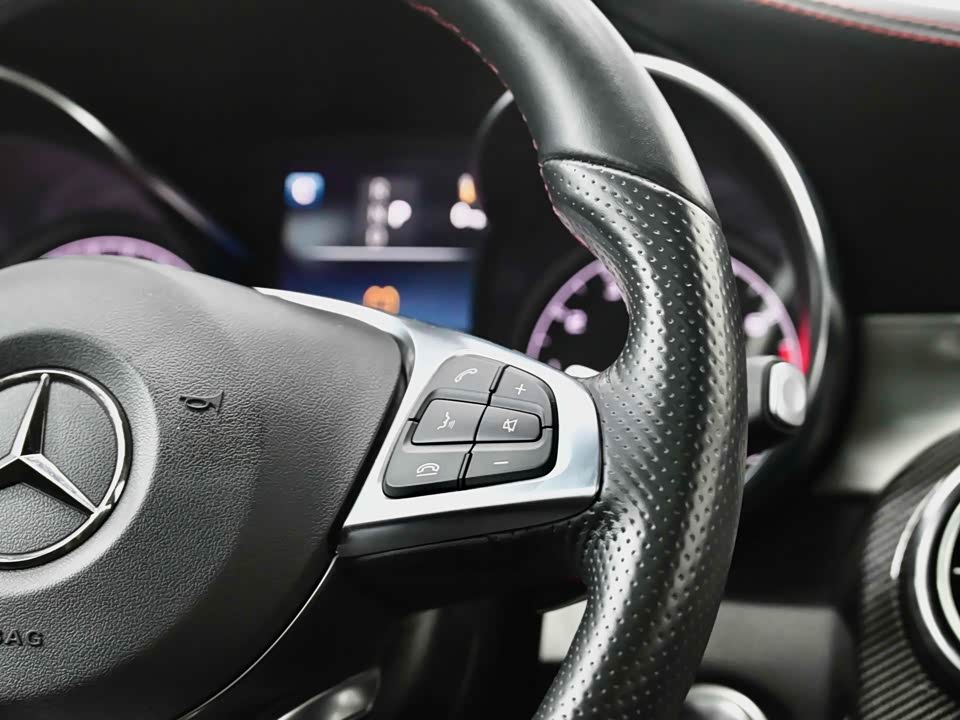 Mercedes-Benz GLC AMG