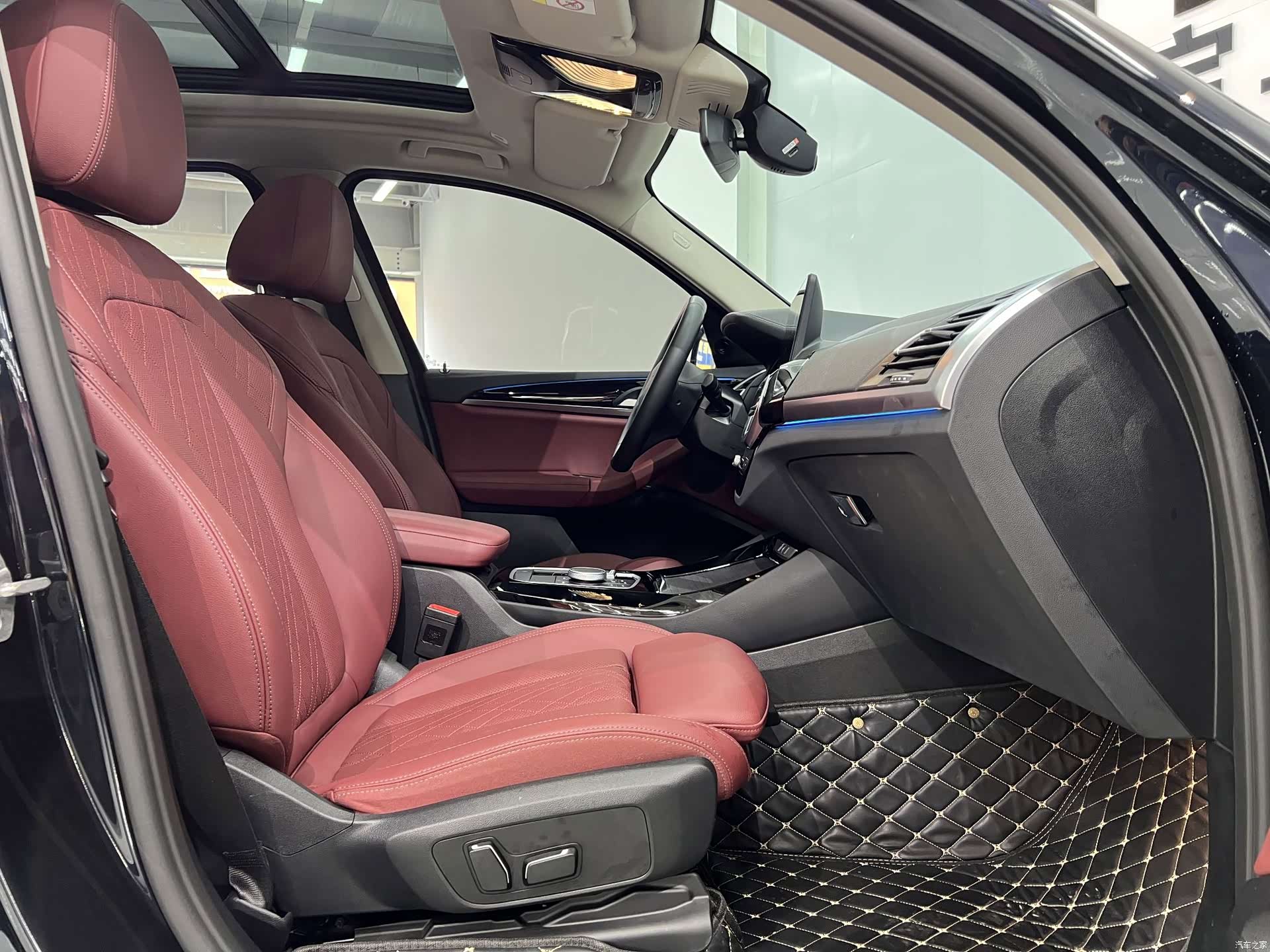 BMW iX3, 2024 8