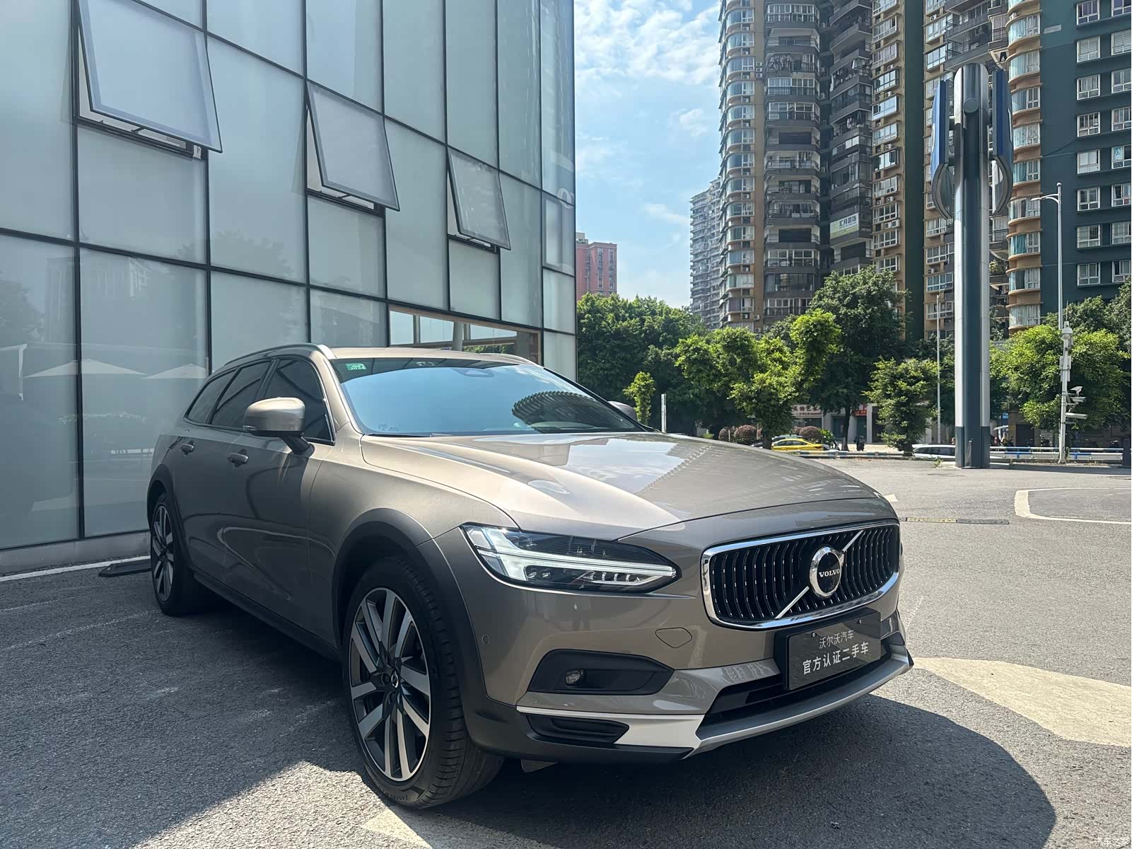 Volvo V90, 2022 3