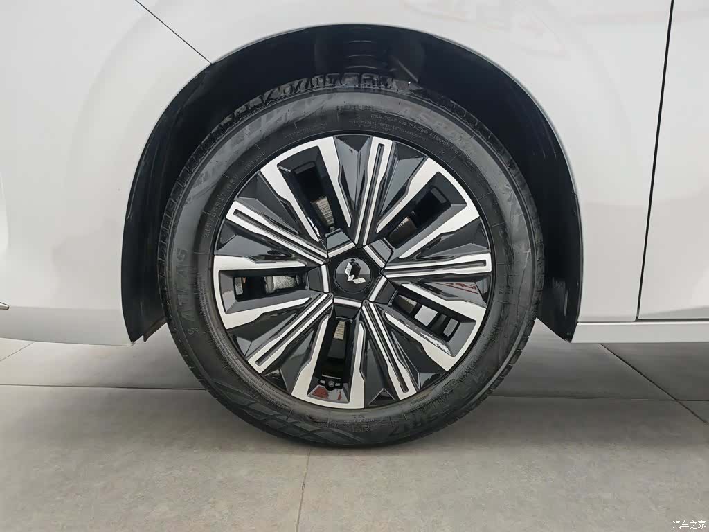 Wuling 730, 2025 17