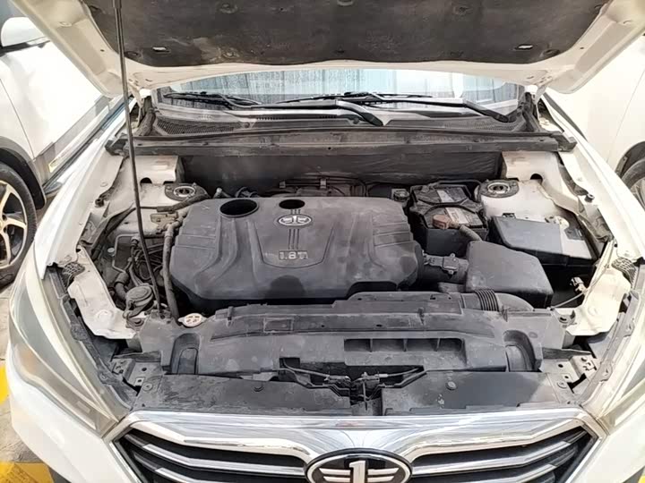 Bestune X80 2017 1.8T АКПП Люкс
