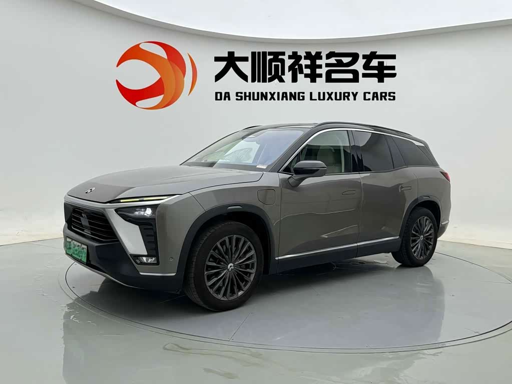 NIO ES8