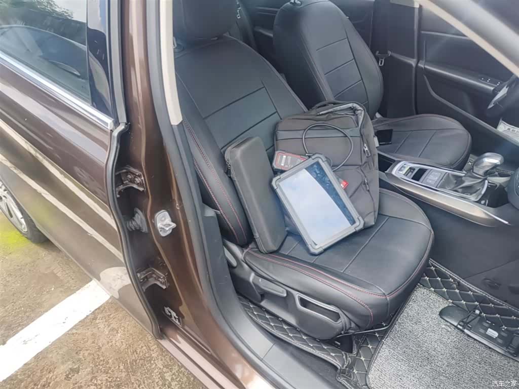 Peugeot 408, 2017 25