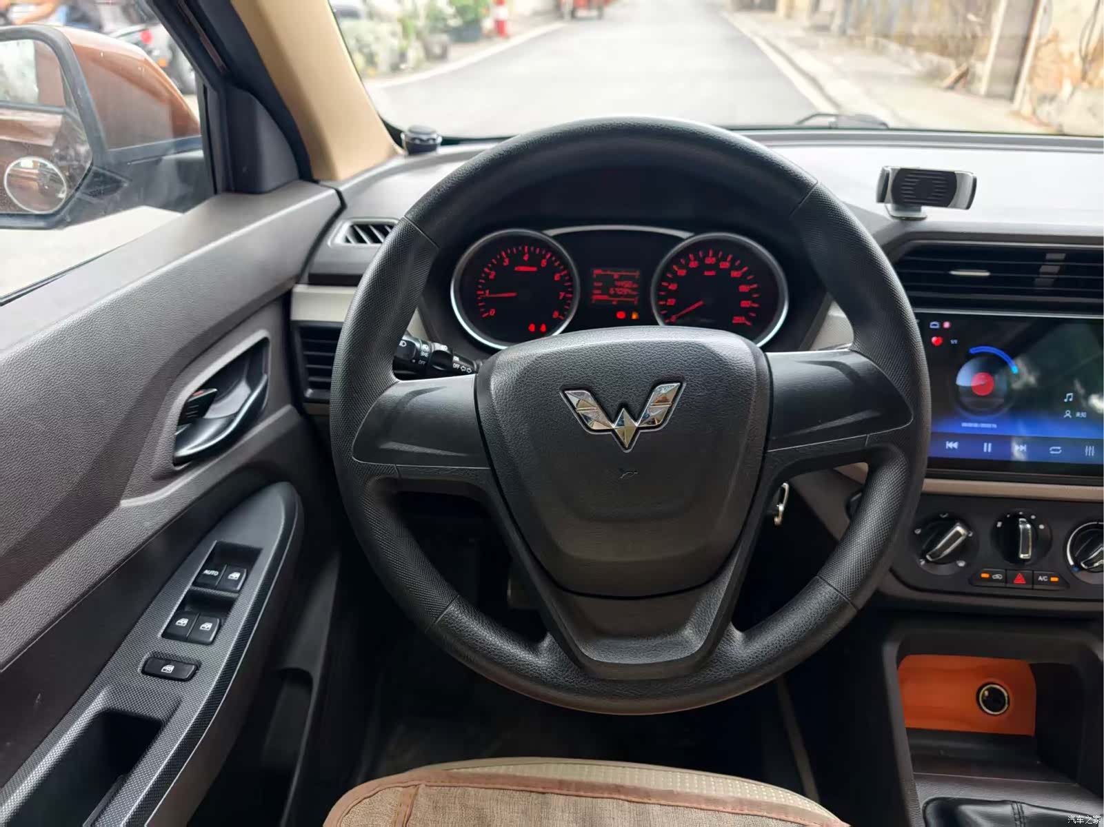 Wuling Hongguang, 2020 10
