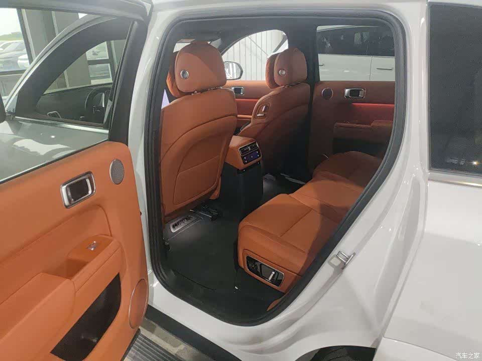 Li Auto L7, 2025 8