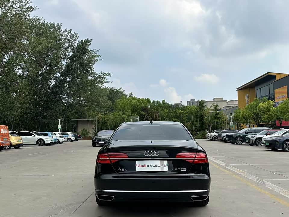 Audi A8