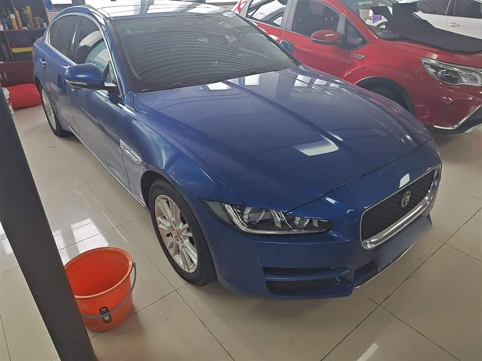 Jaguar XEL Jaguar XEL
