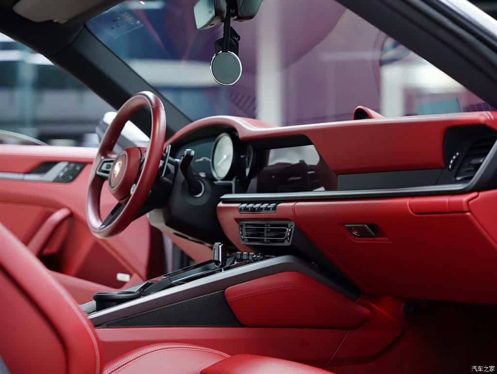 Porsche 911, 2021 37