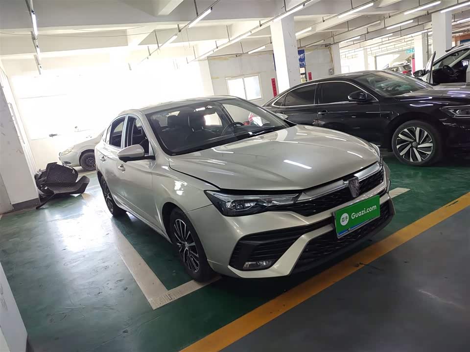 Roewe i5