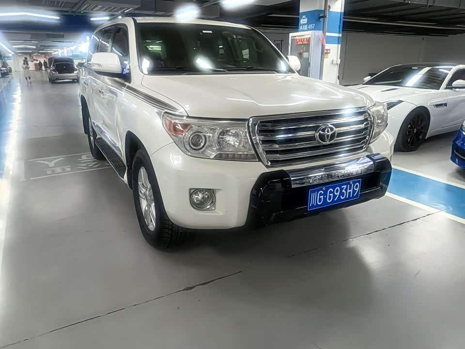 Toyota Land Cruiser