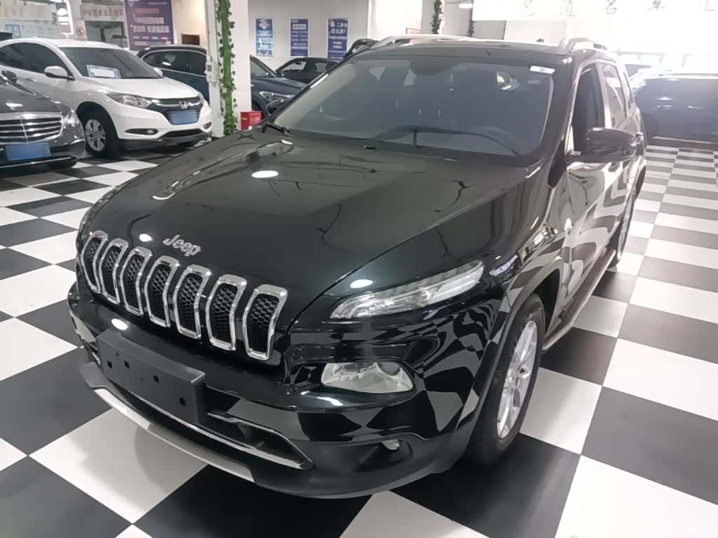 Jeep Cherokee, 2018 1