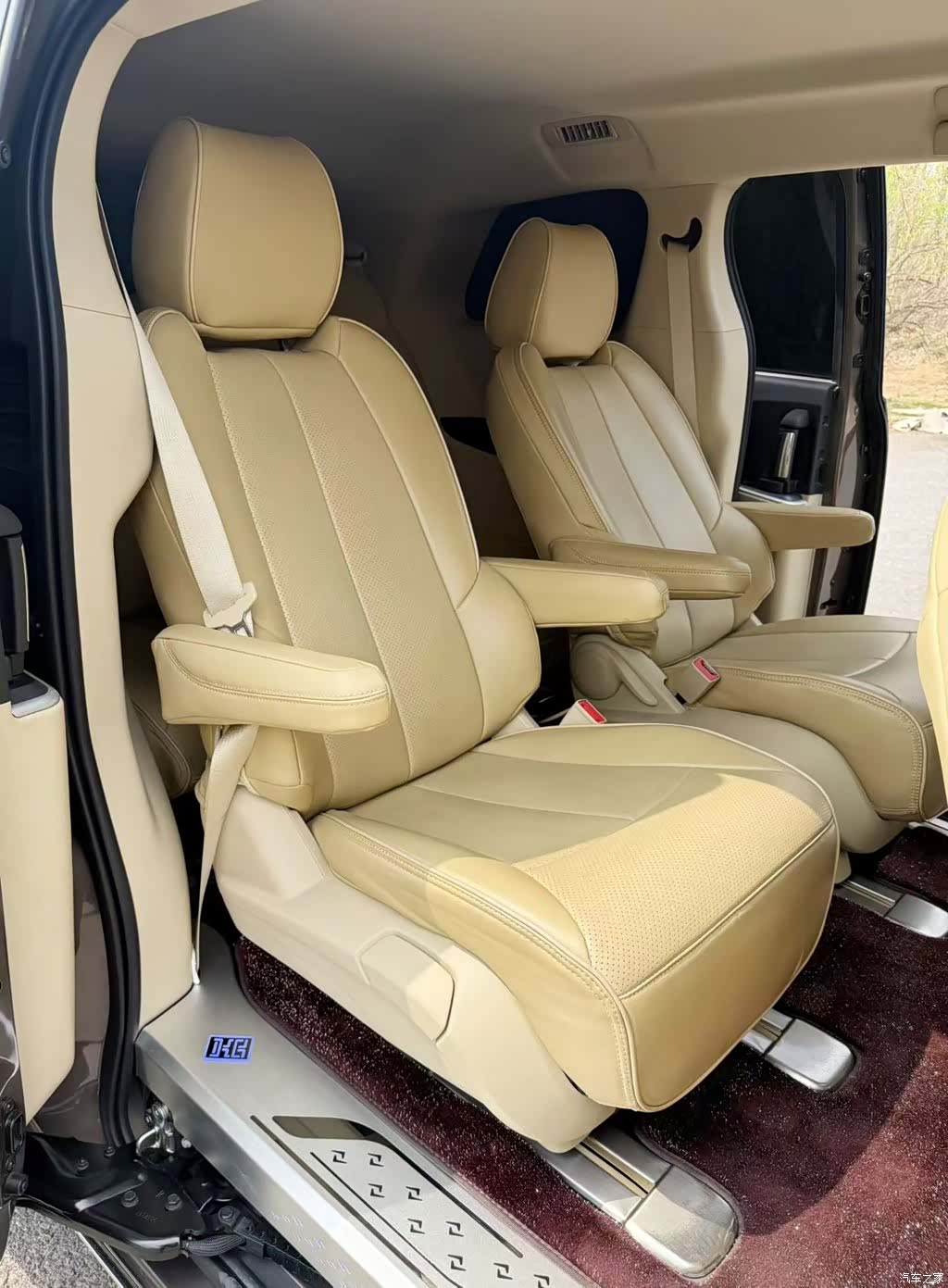 Buick GL8, 2024 9