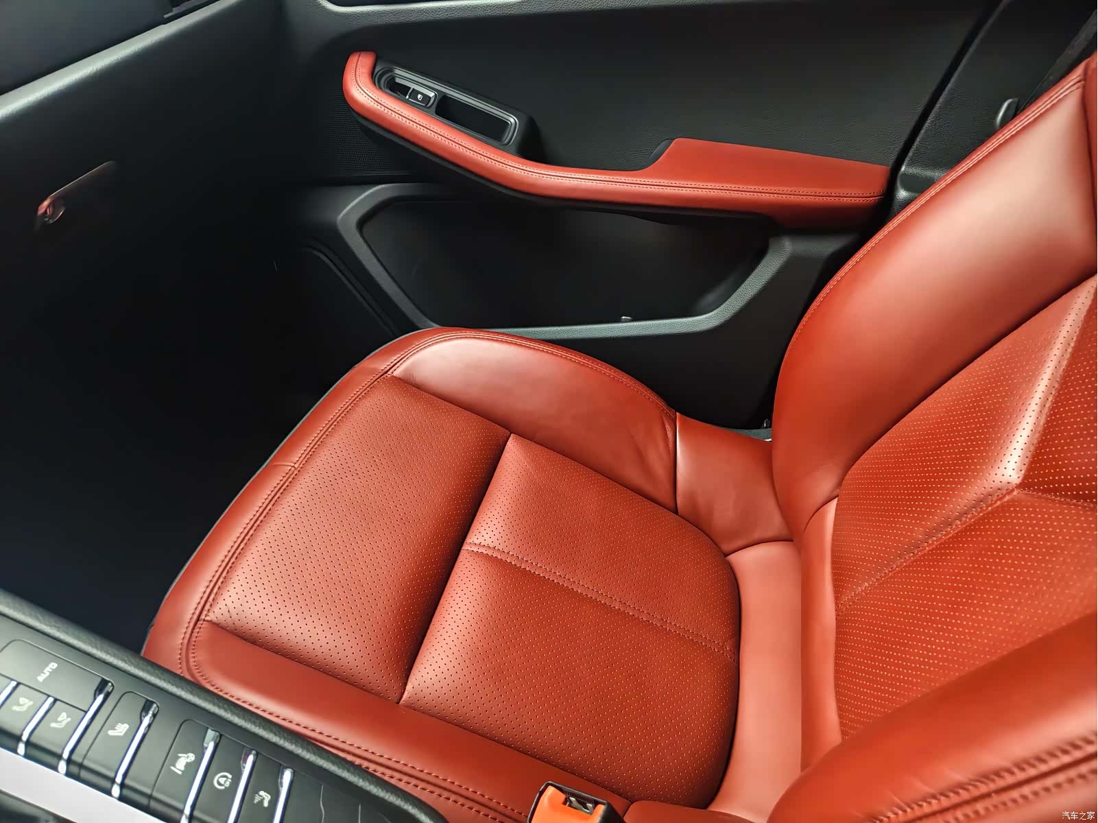 Porsche Macan, 2022 4