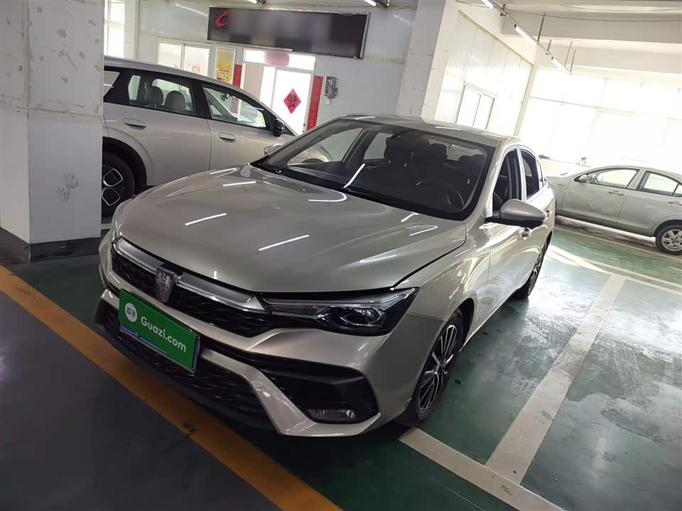 Roewe i5