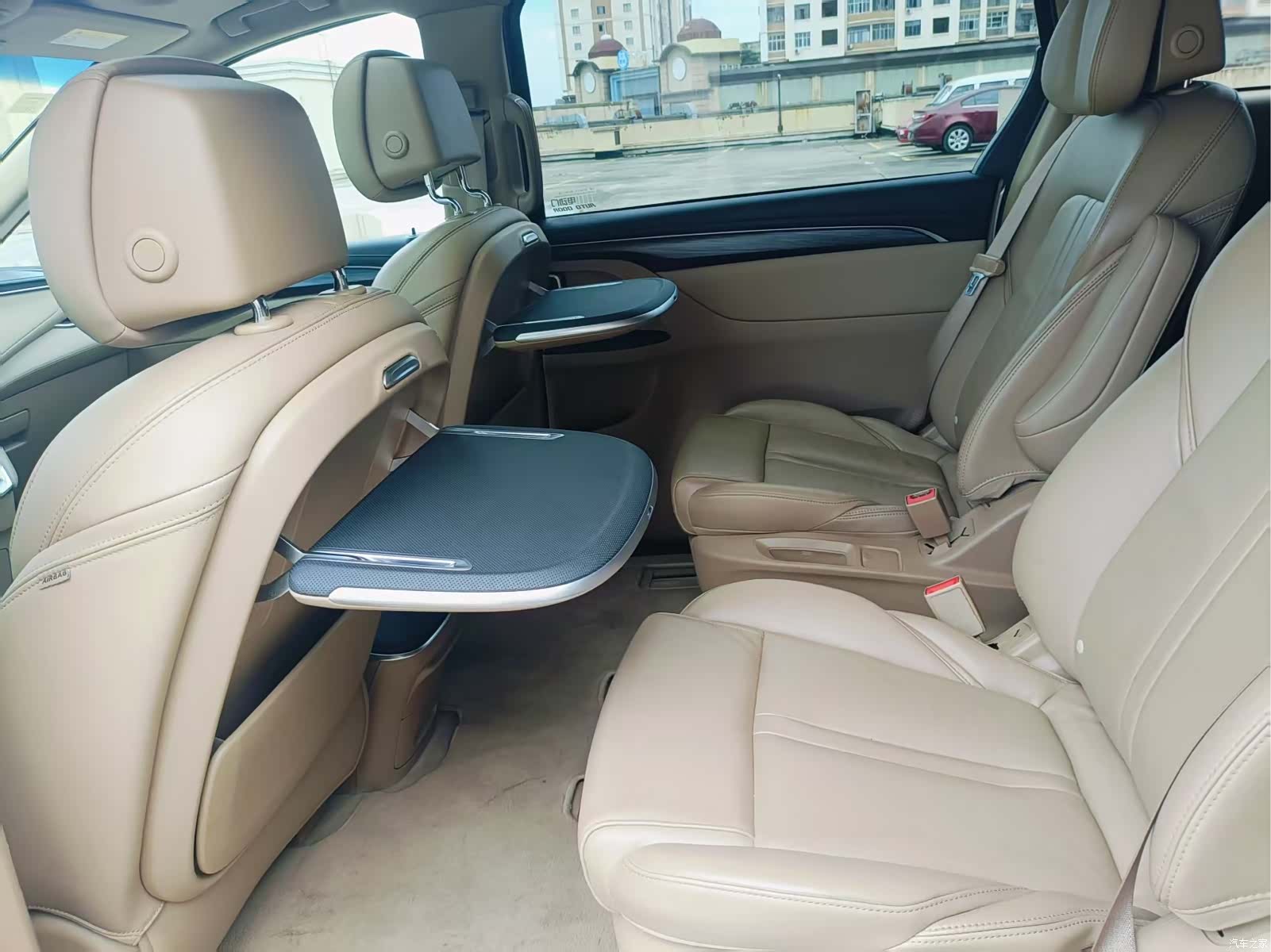Buick GL8, 2020 4