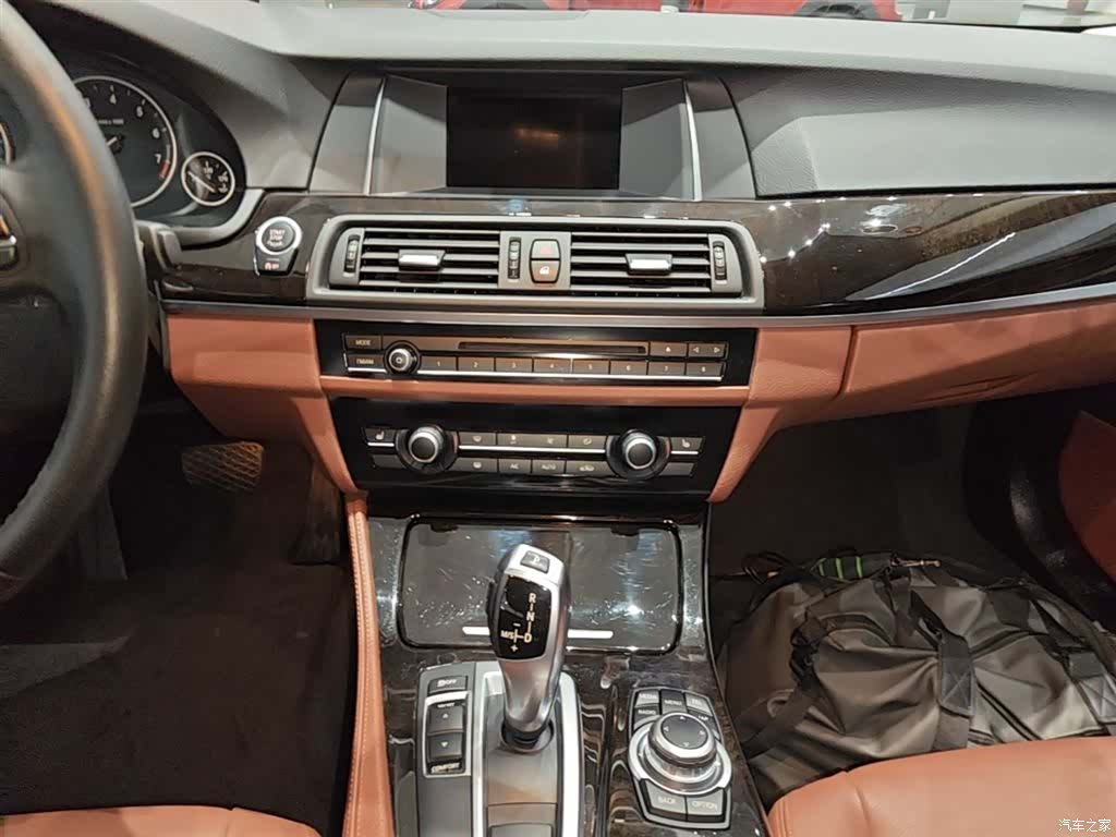 BMW 5 Series, 2015 13