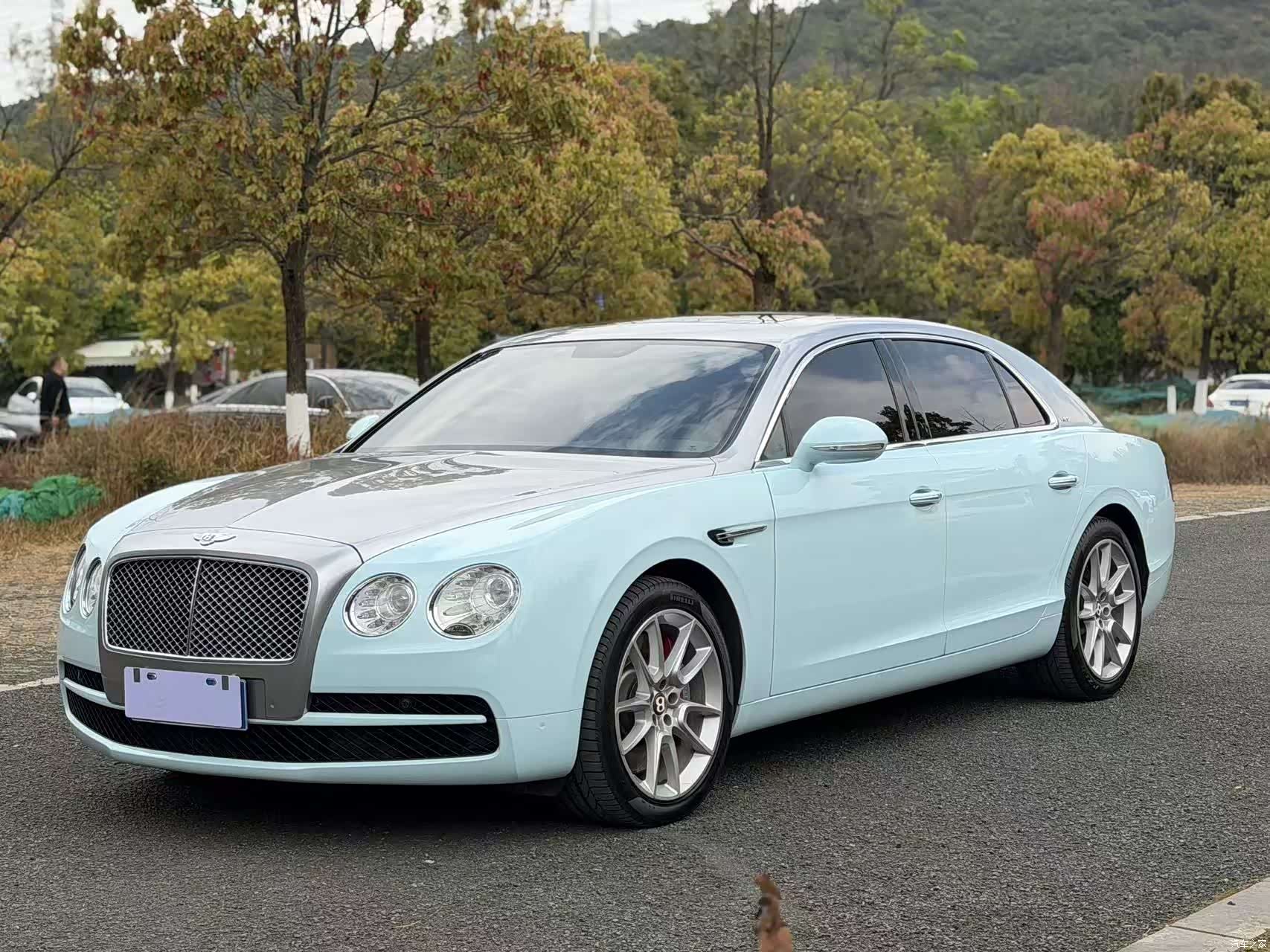 Bentley Flying Spur, 2018 1