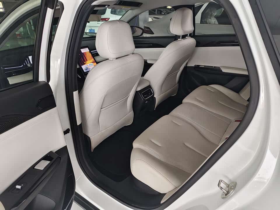 Geely Galaxy Galaxy L6