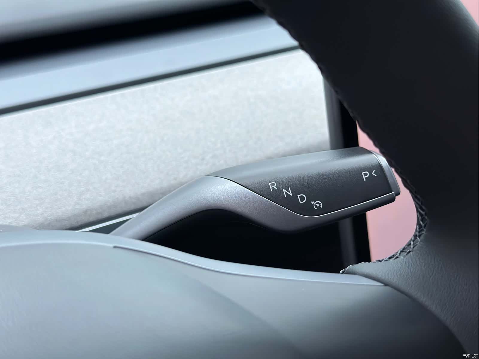 Tesla Model Y, 2023 22
