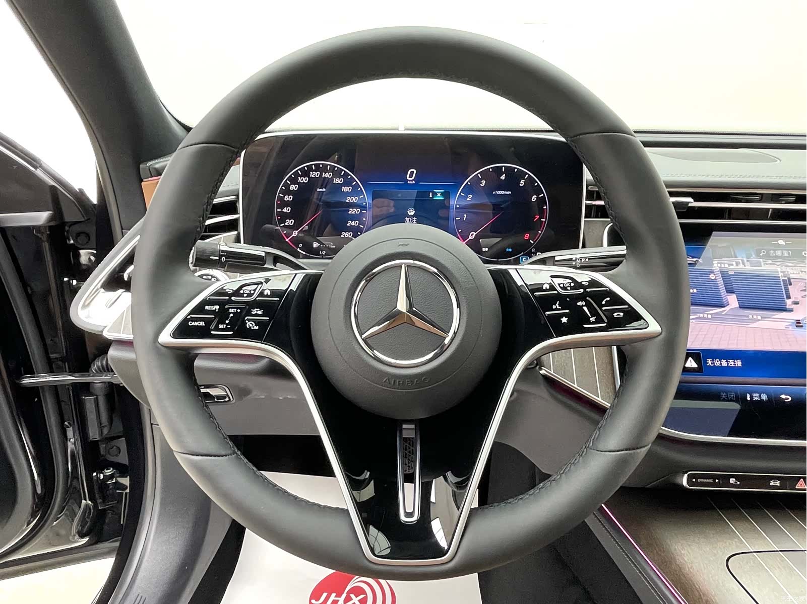 Mercedes-Benz E-Class, 2025 15