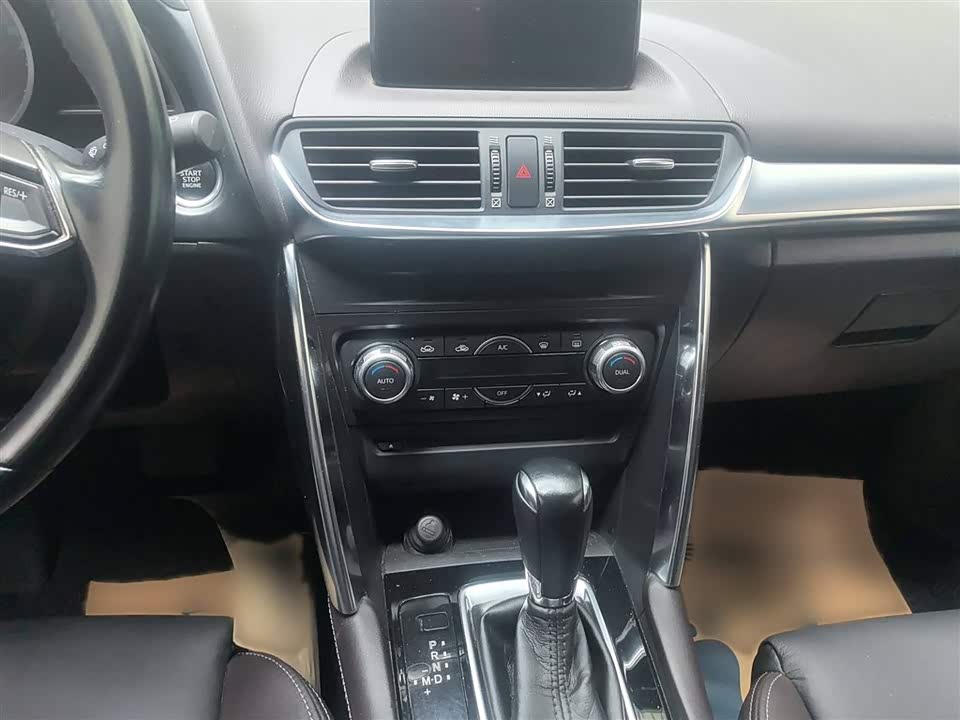 Mazda CX-4