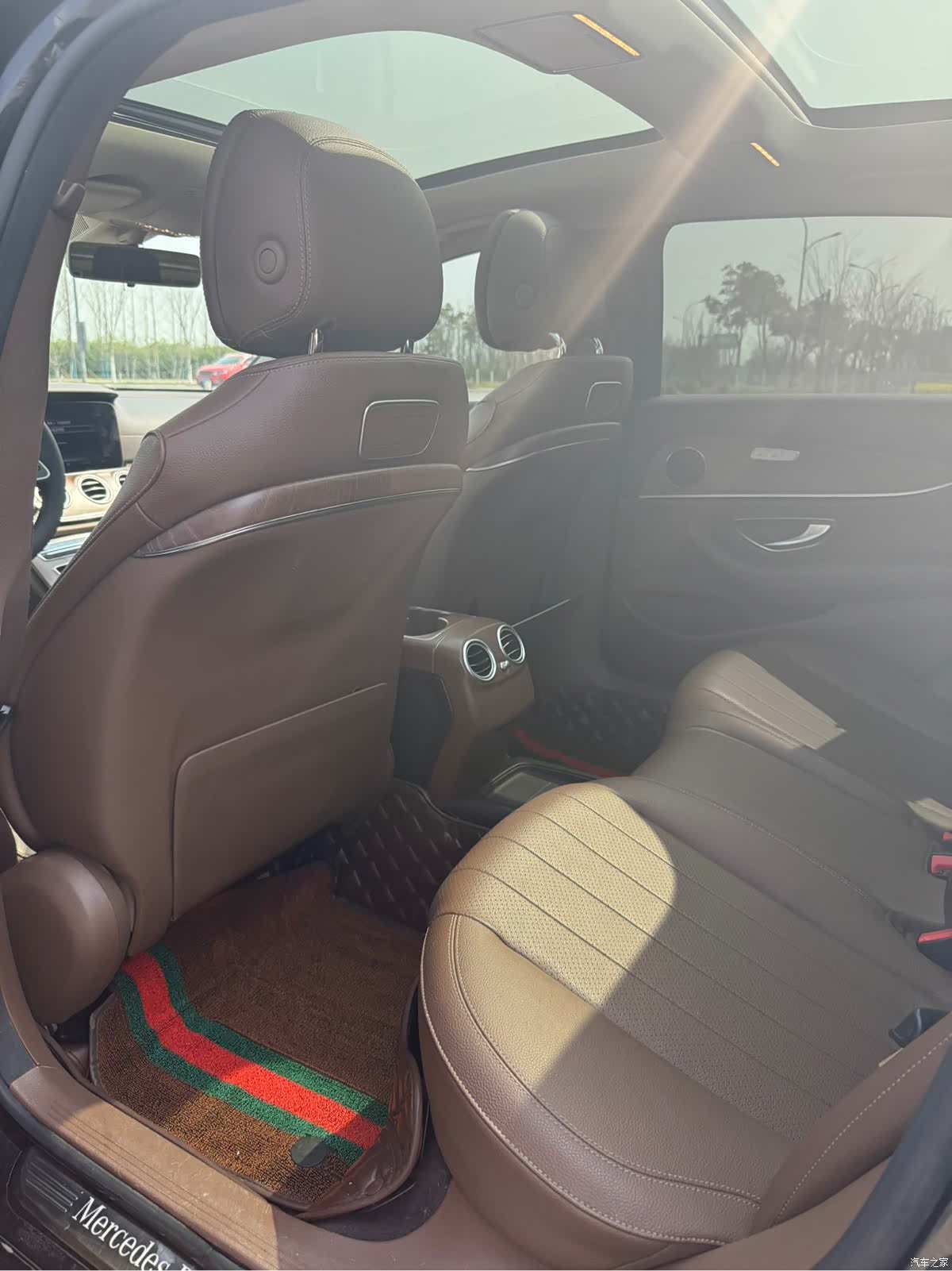 Mercedes-Benz E-Class, 2019 6