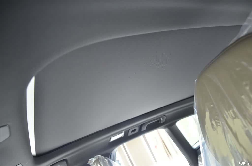 Volvo XC60, 2025 12