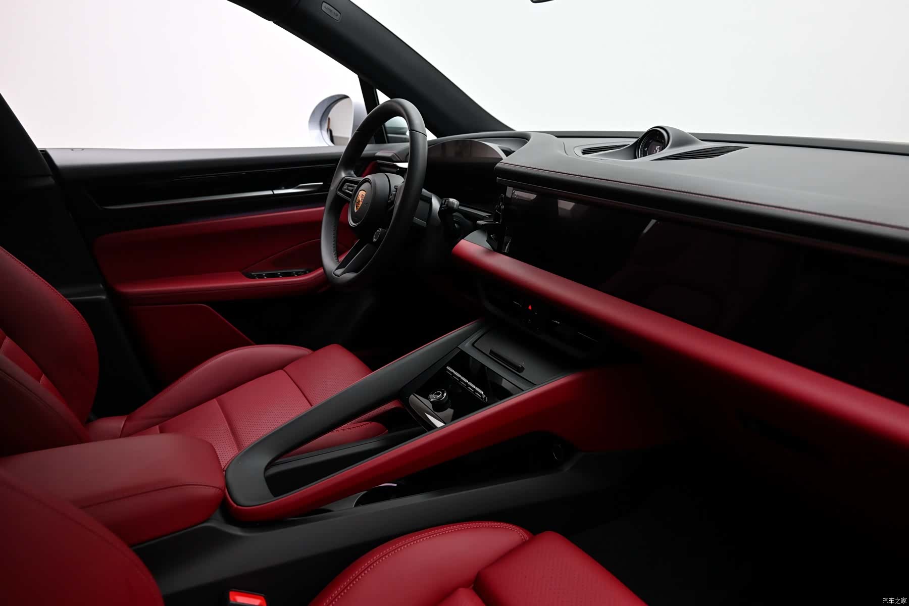 Porsche Macan, 2025 15