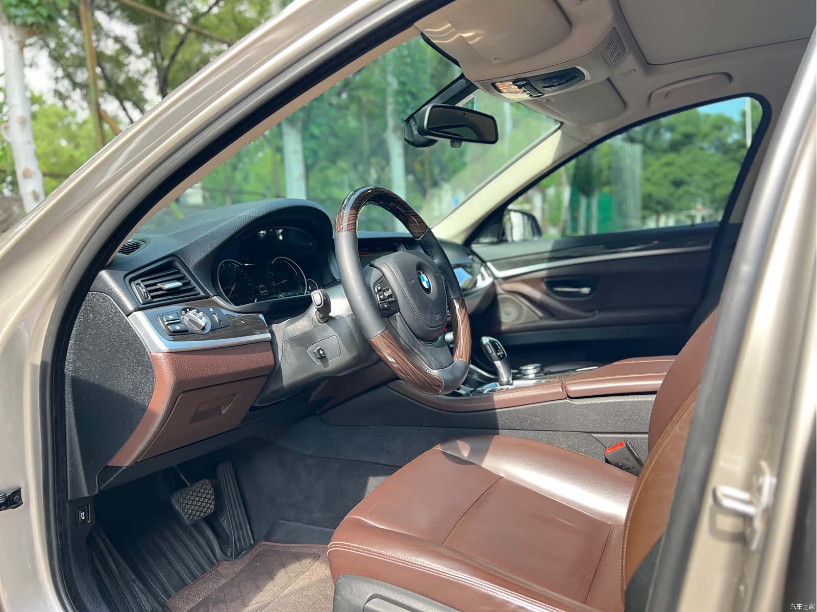 BMW 5 Series, 2016 все фото