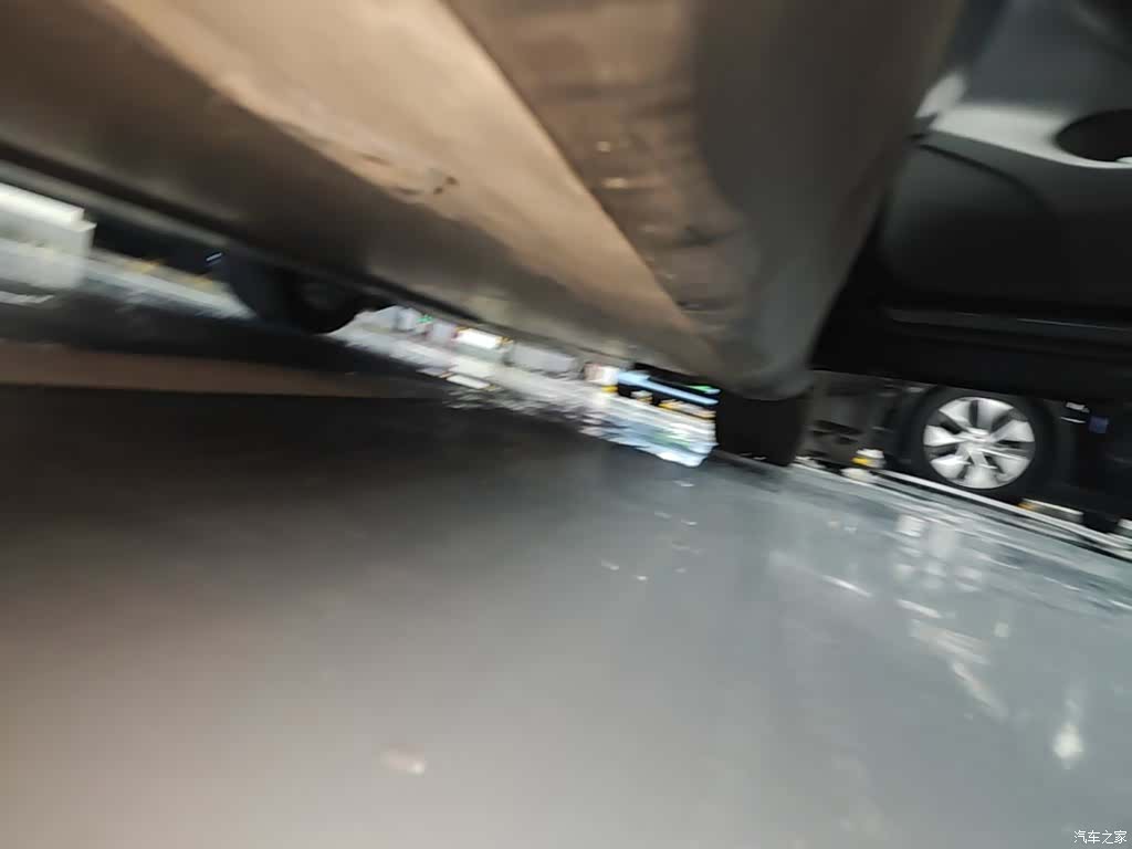 Tesla Model Y, 2022 21