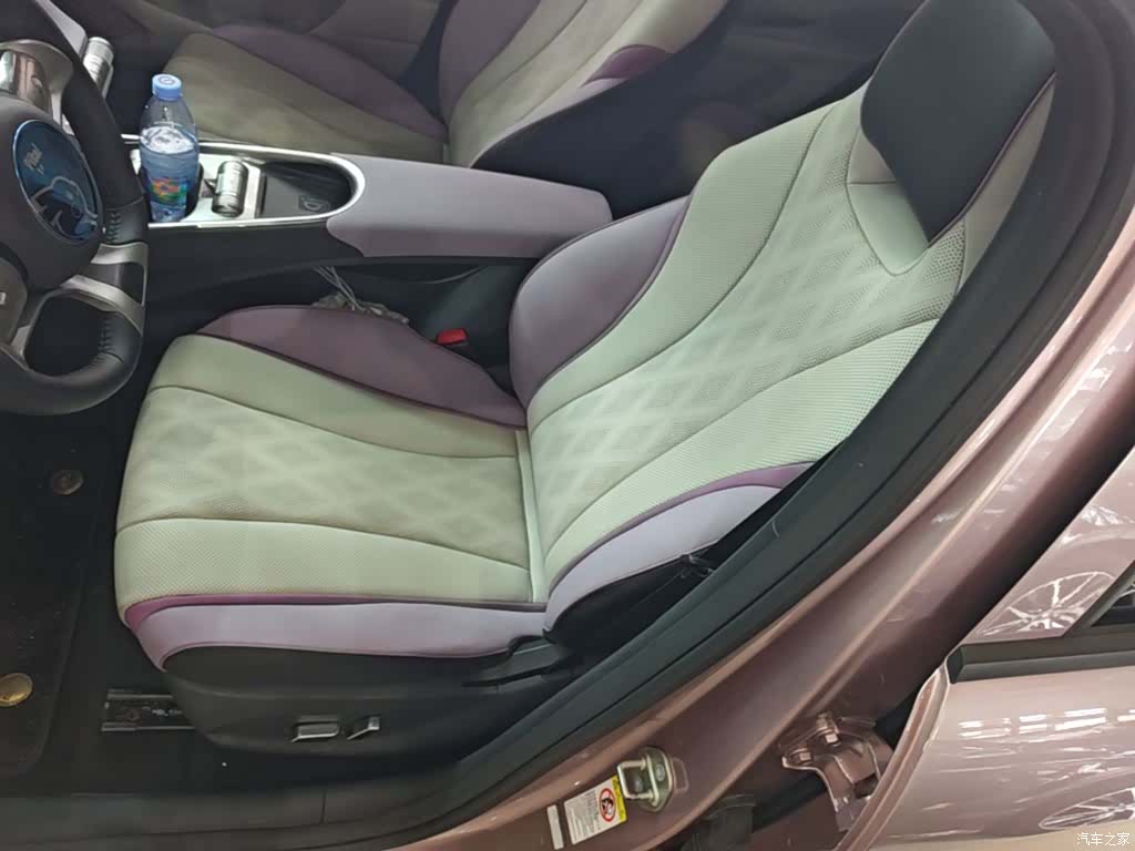 BYD Dolphin, 2023 15