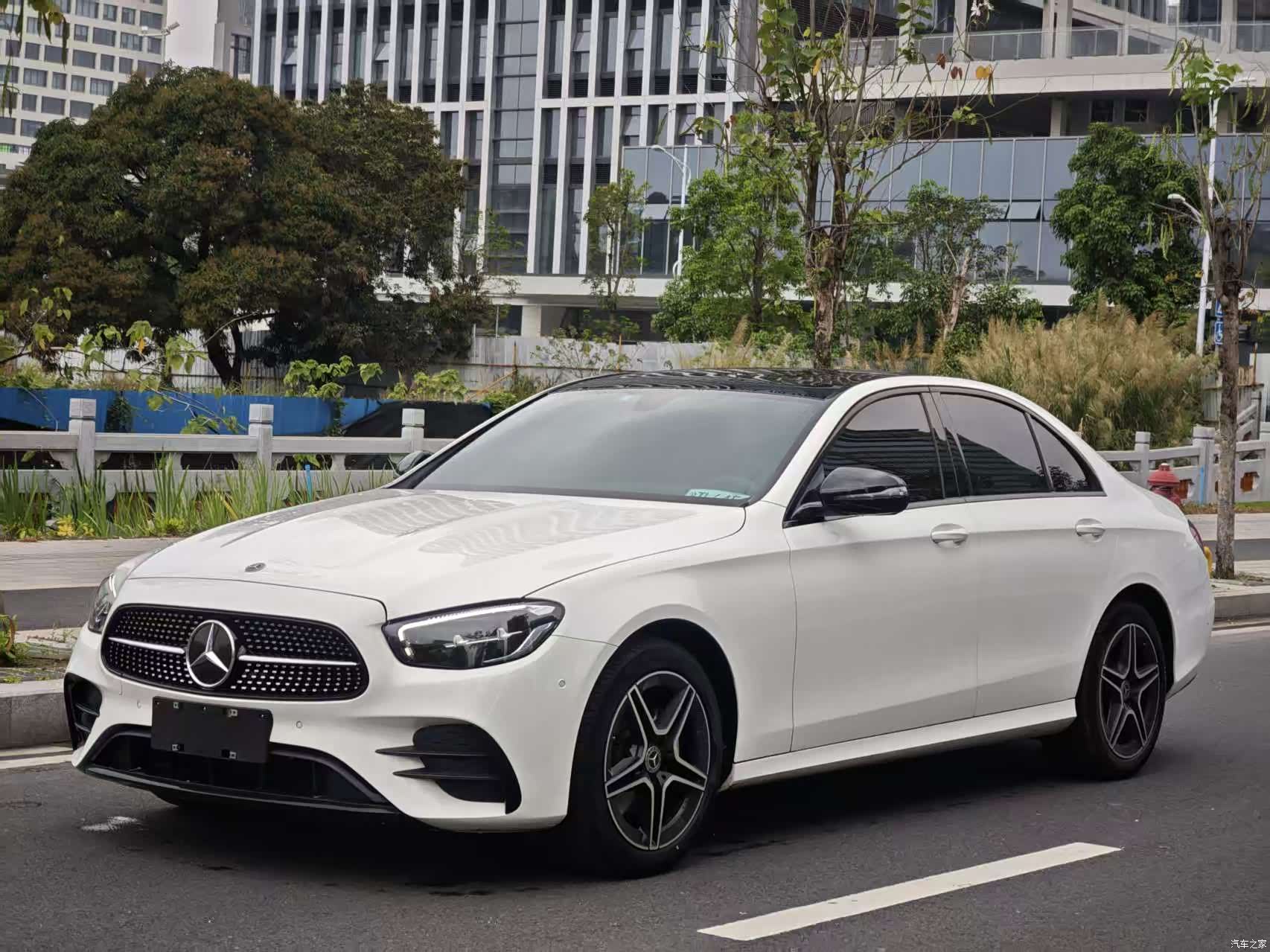 Mercedes-Benz E-Class, 2021 1