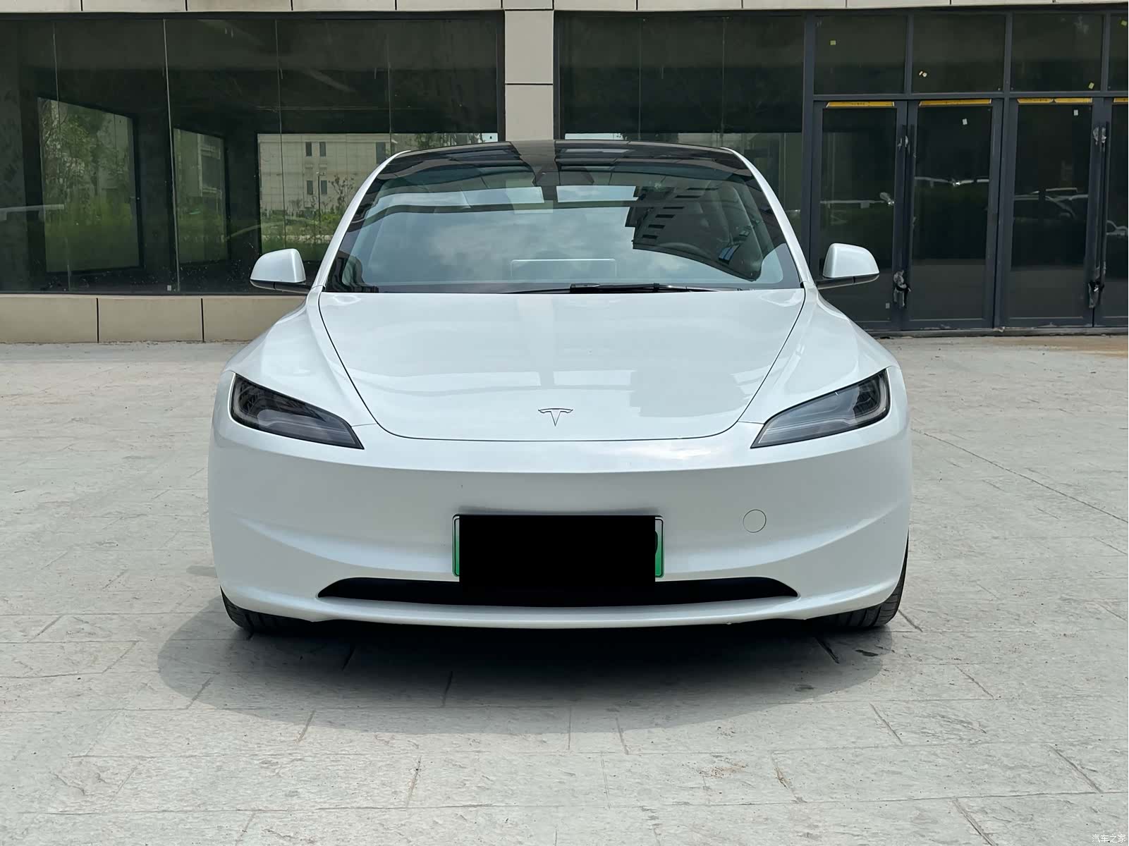 Tesla Model 3, 2025 2