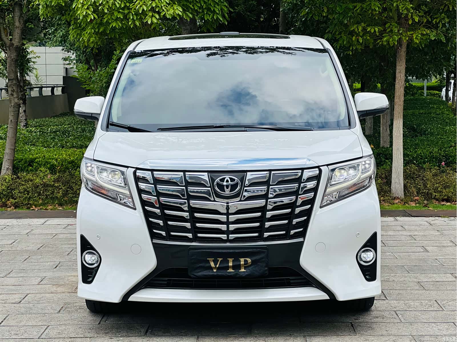 Toyota Alphard, 2017 2