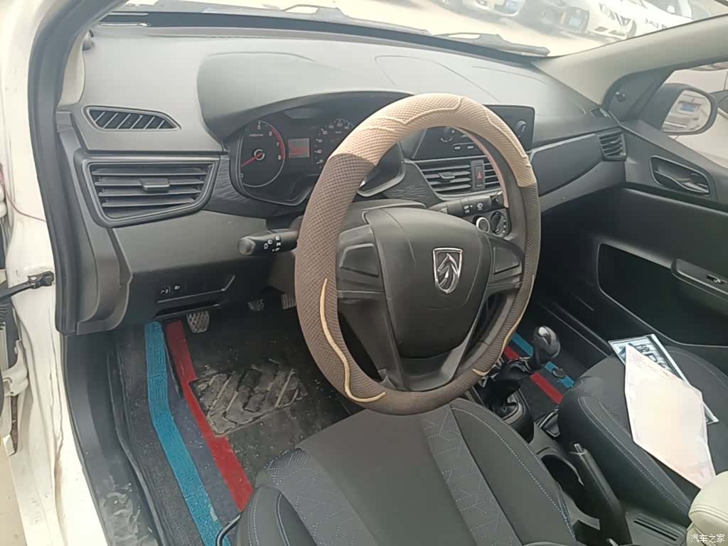 Wuling 310, 2017 10