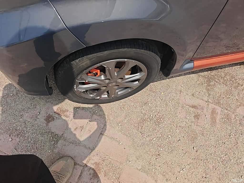 BYD e1, 2019 23