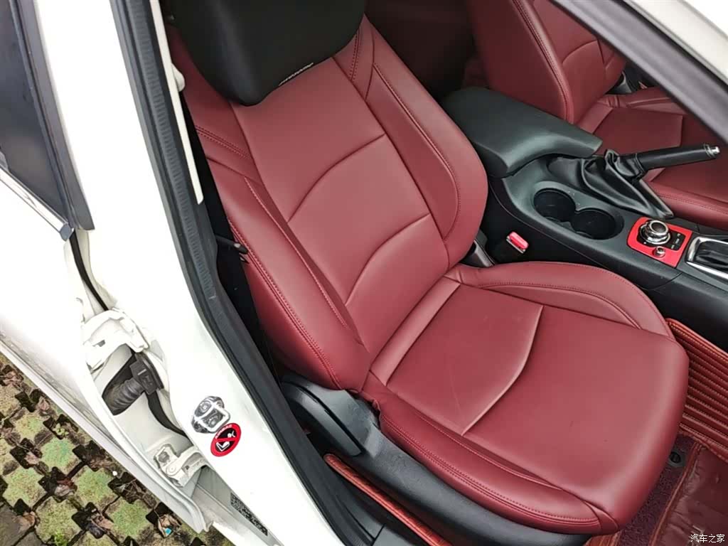 Mazda Mazda3, 2016 25
