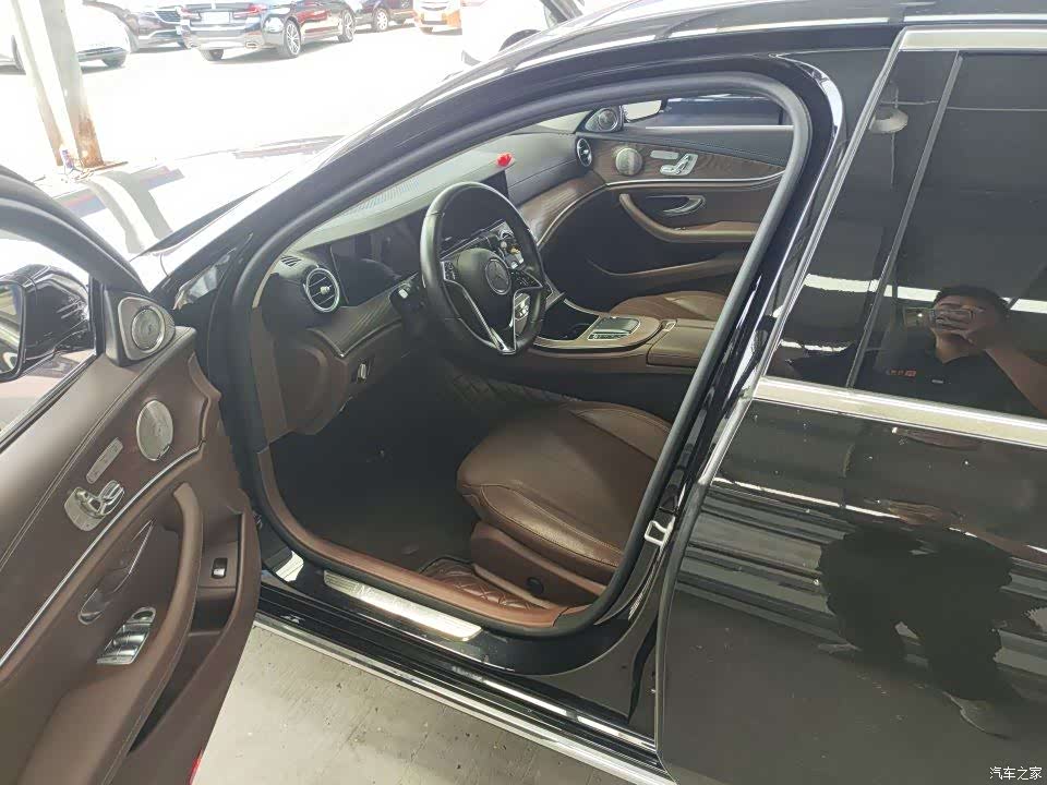 Mercedes-Benz E-Class, 2022 4