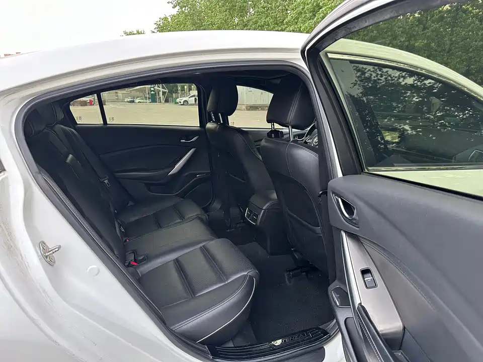 Mazda Atez