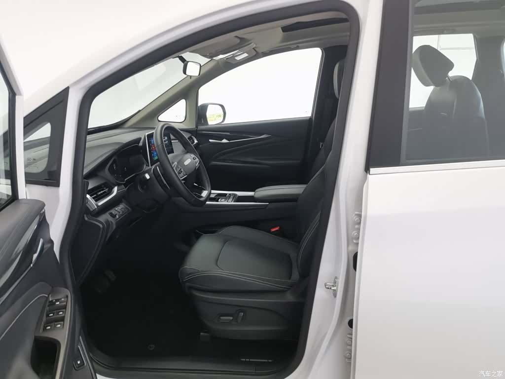 Maxus G50, 2023 10